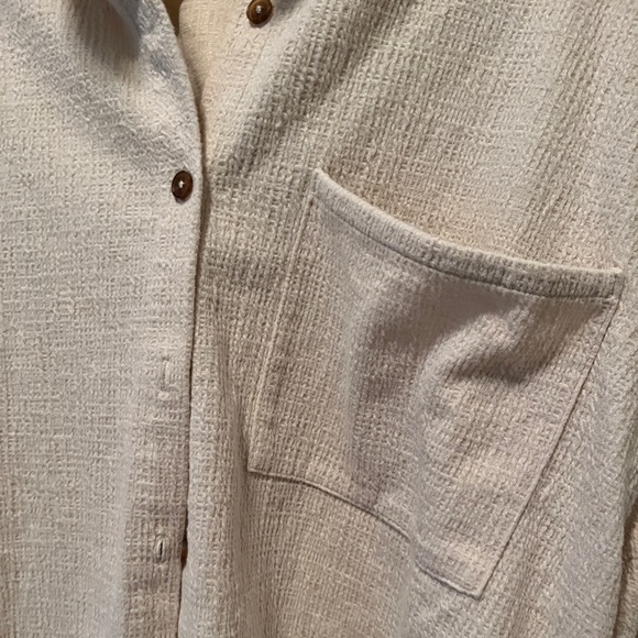 OAK + FORT long sleeve shirt / “shacket” vibes (comes with FREE cropped tank) - Picture 5 of 9